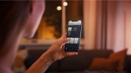 Philips Hue White and Color Ambiance Kerze LED-Leuchtmittel | Weiß