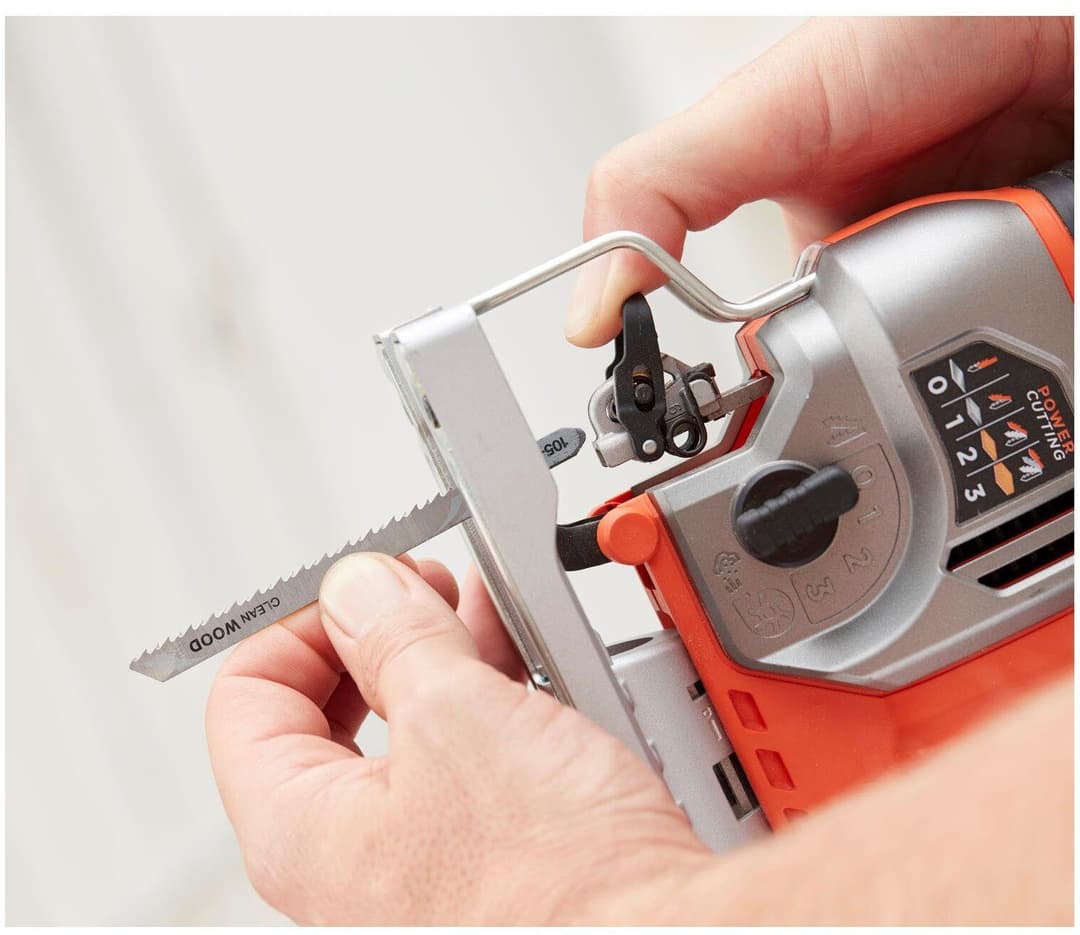 Black + Decker Pendelhubstichsäge BES610 | Mehrfarbig