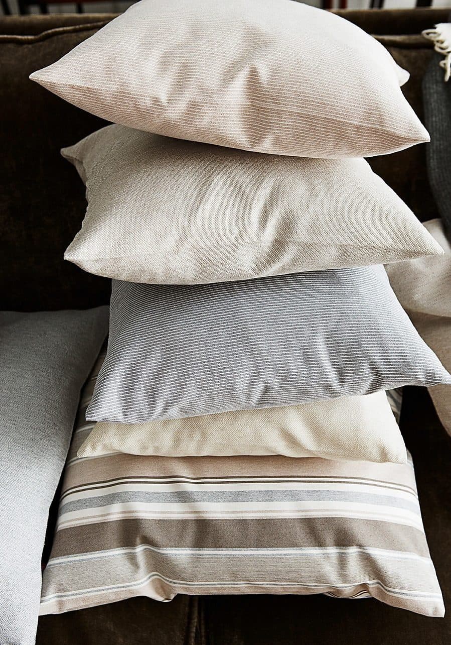 Esprit Dekokissen Stockholm Needlestripe | Grau