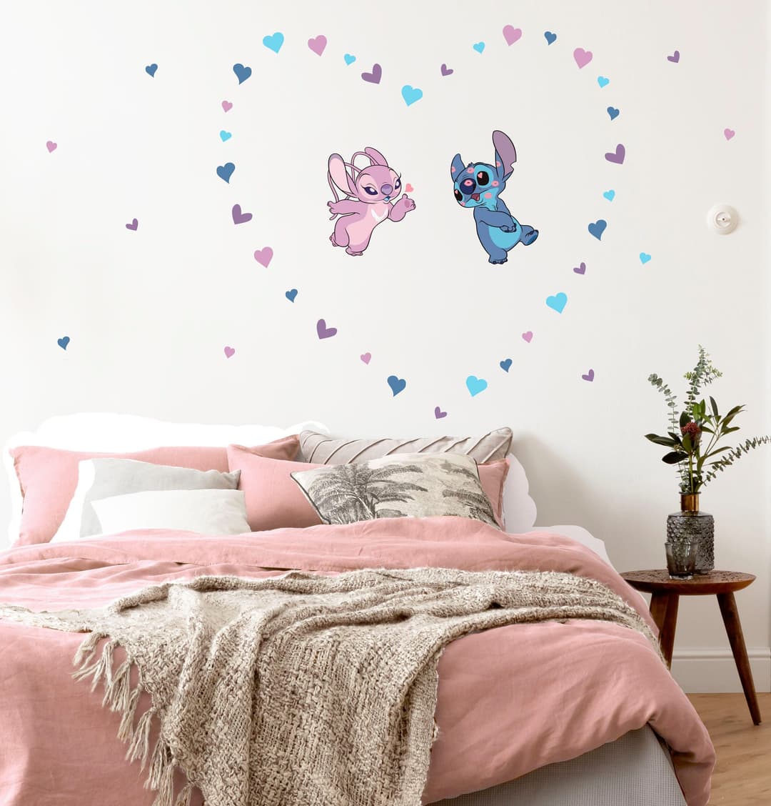 Komar Wandtattoo Stitch in Love | Mehrfarbig