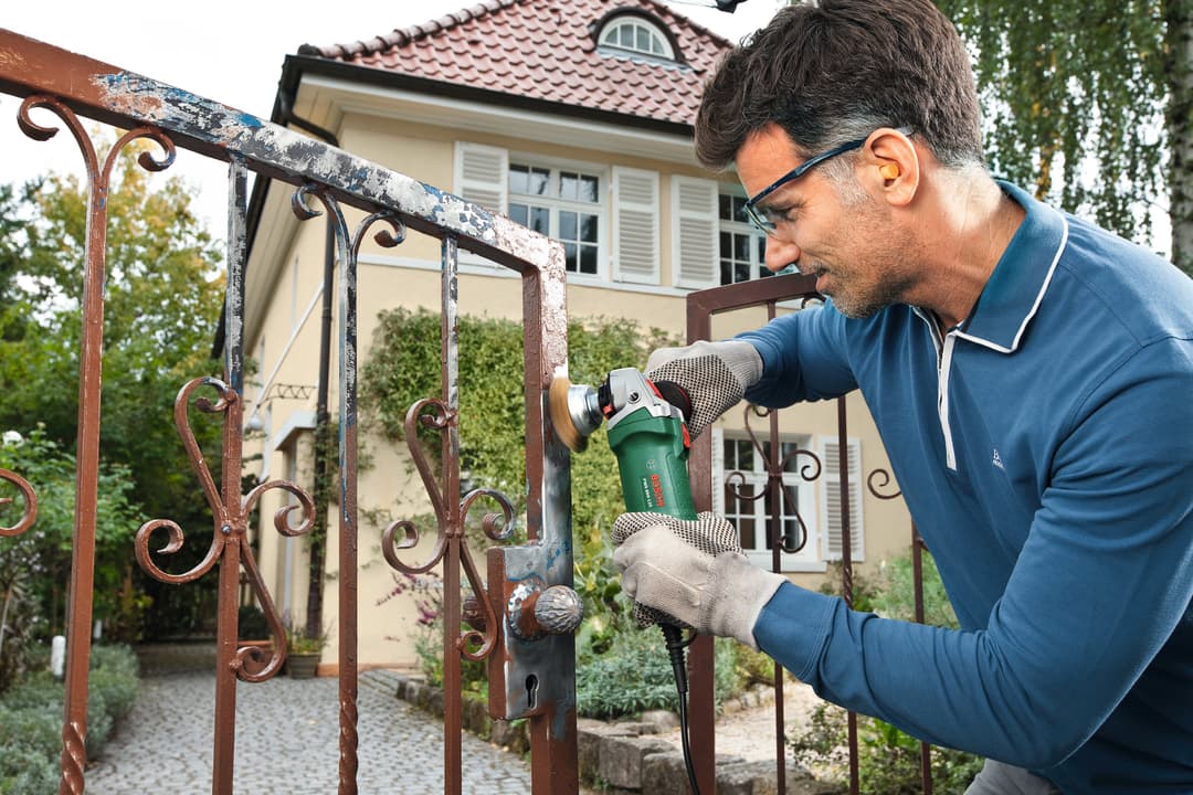 Bosch Home & Garden Winkelschleifer PWS 850-125 | Grün