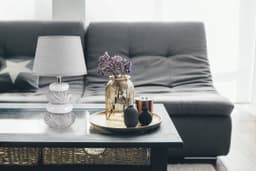 Näve Tischleuchte Stoney | Grau