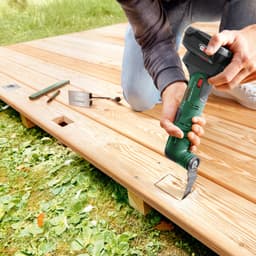 Bosch Home & Garden UniversalMulti 18V-32 | Grün