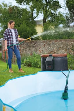 Bosch Home & Garden GardenPump 18V-2000 | Schwarz