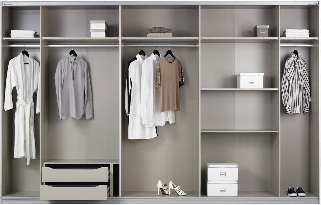rauch Schwebetürenschrank Kleiderschrank DOBENE | Weiß