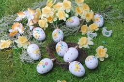 Krebs Glas Lauscha Osterei Küken mit Blume | Mehrfarbig