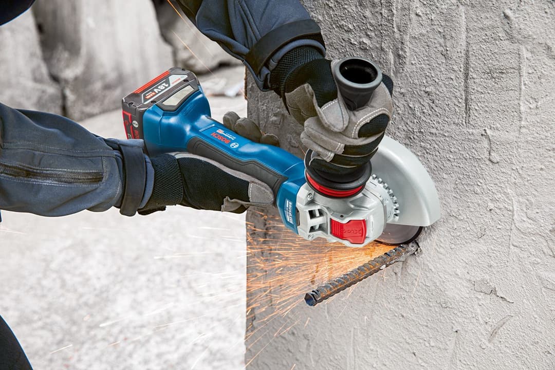 Bosch Professional Akku-Winkelschleifer GWS 18V-10 P | Blau