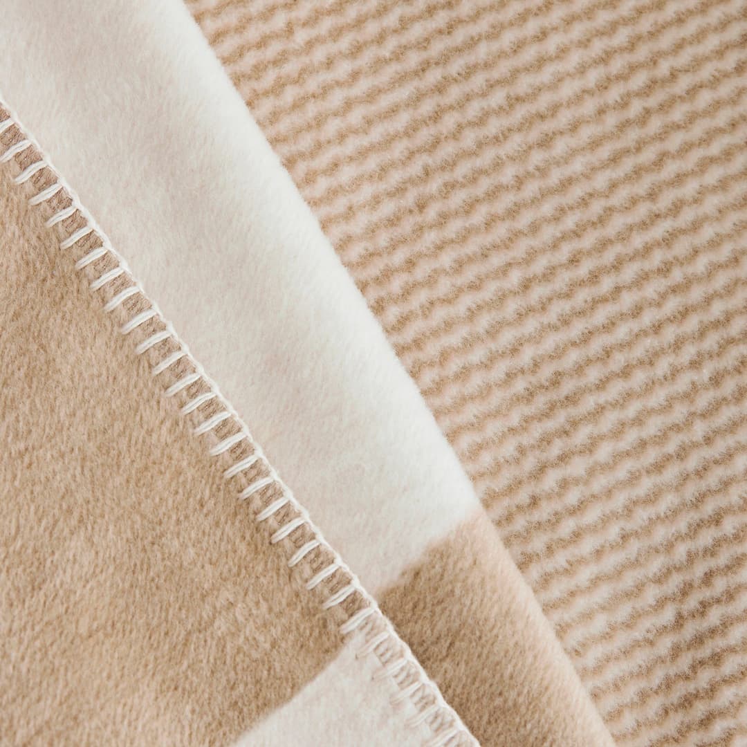 Wohndecke Kuscheldecke s.Oliver | Beige