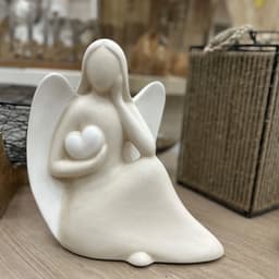 Gilde Engelfigur Engel "Gabi" mit Herz | Weiß