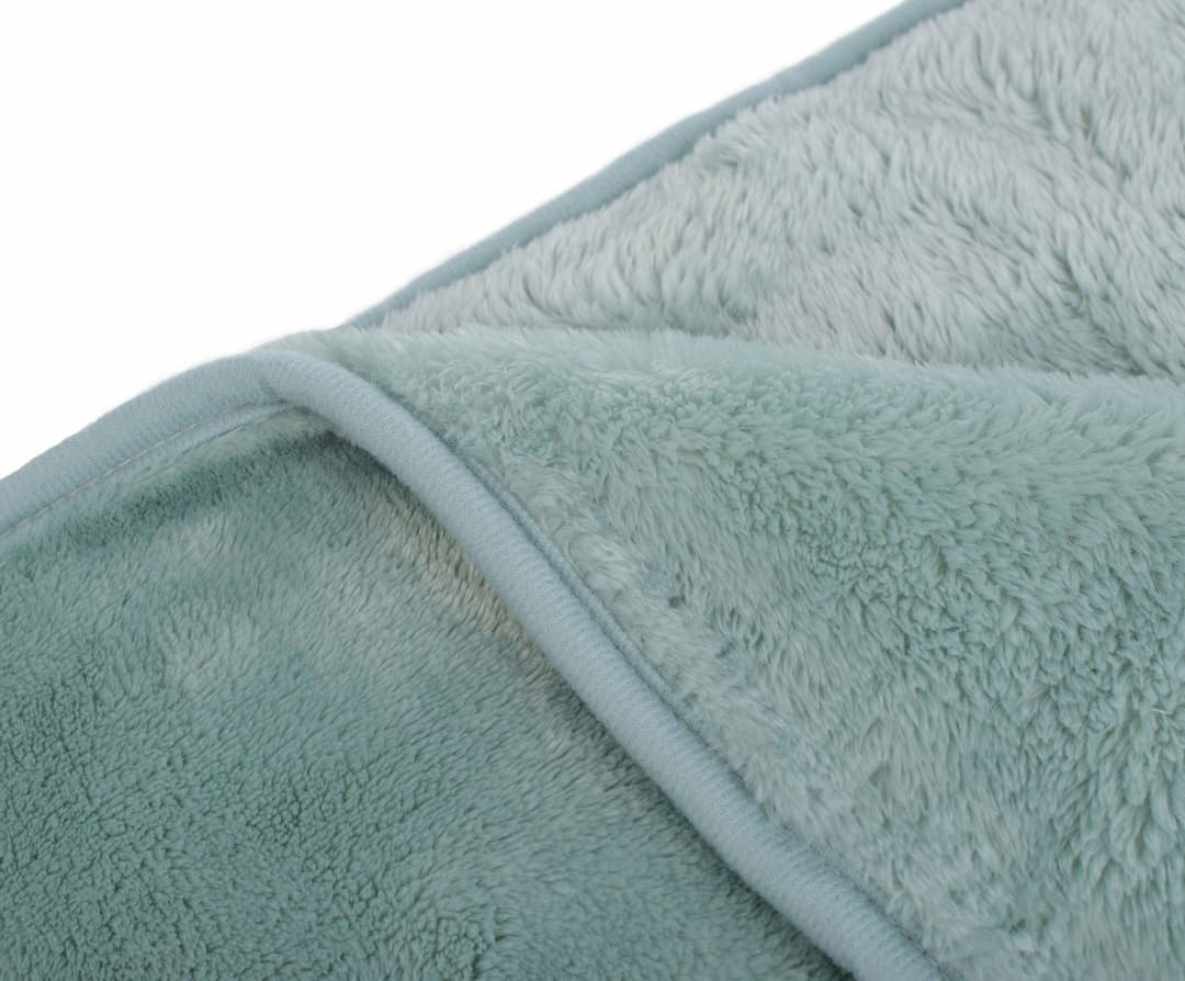 Gözze Wohndecke Premium Cashmere Feeling | Grün