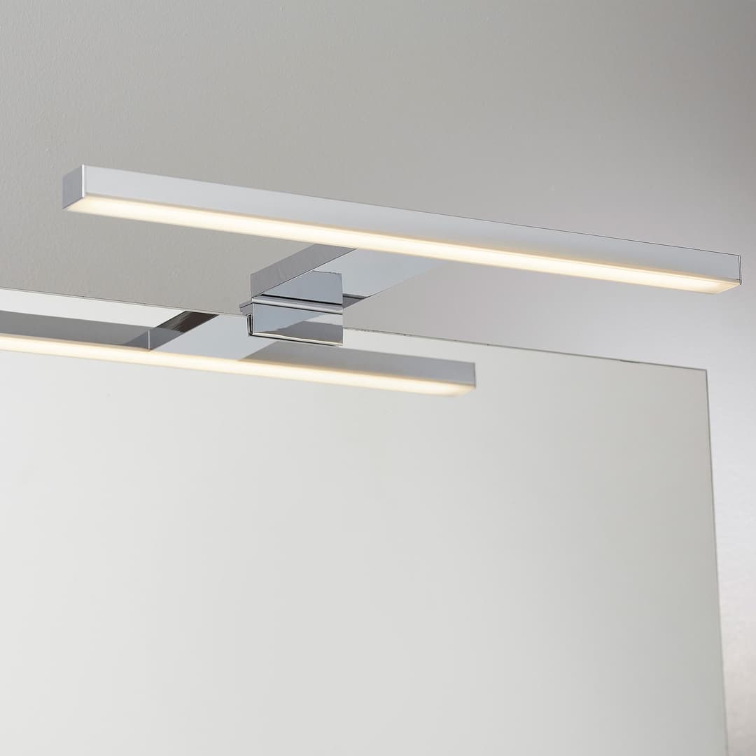 Loevschall Lagan NextGen Spiegelleuchte | Silber