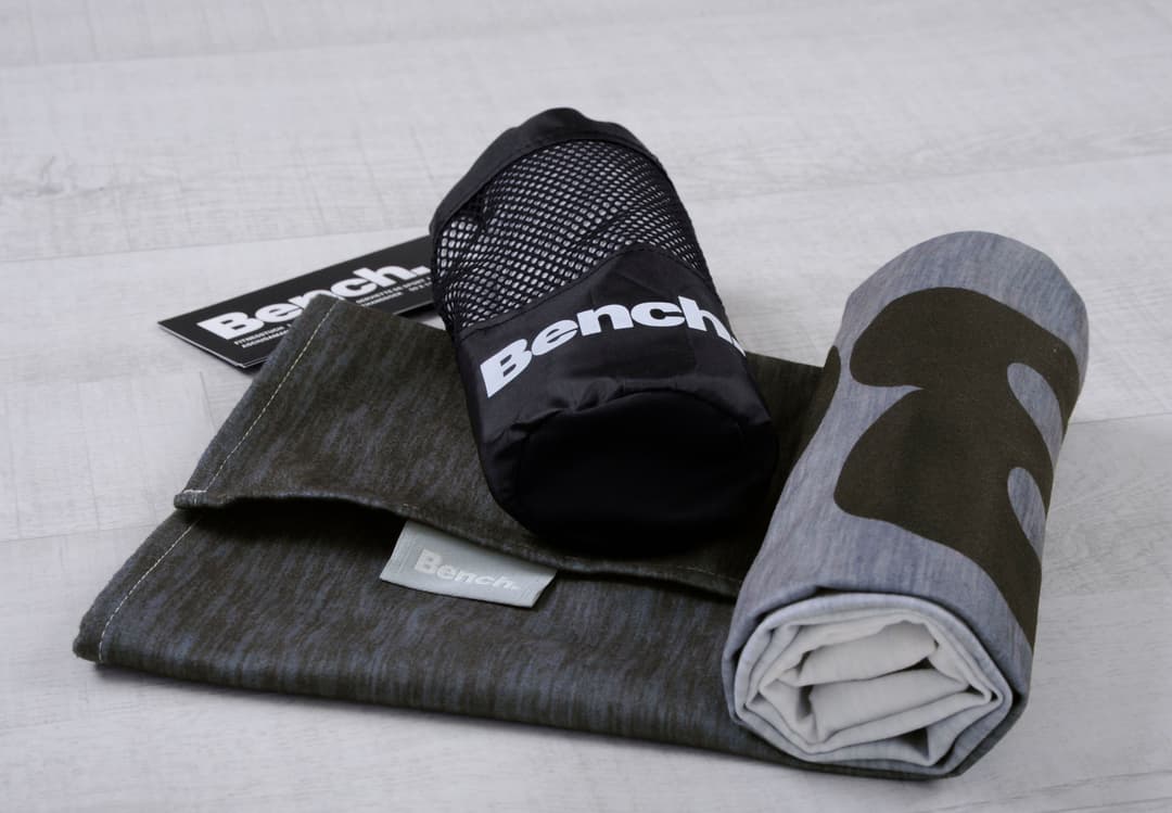 Bench. Sporthandtuch | Grau