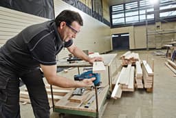 Bosch Professional Akku-Stichsäge GST 12V-70 V-LI solo | Blau