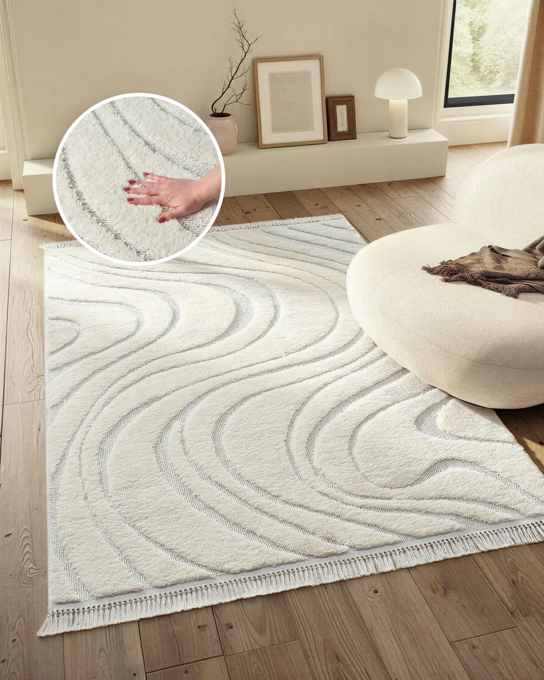 homsy by Ana Johnson Teppich Waavy mit Fransen | Beige