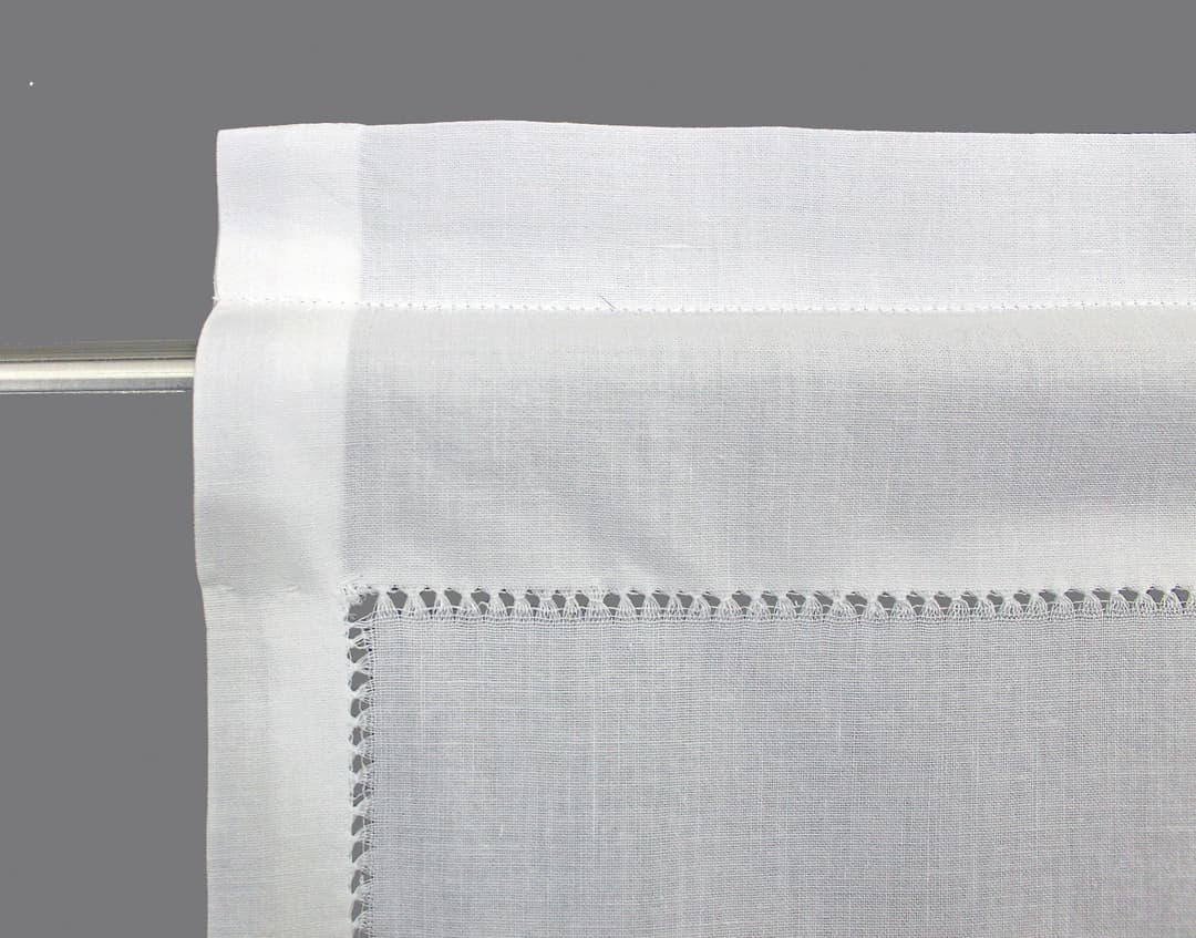 HOSSNER - ART OF HOME DECO Gardine Wildspitze | Weiß