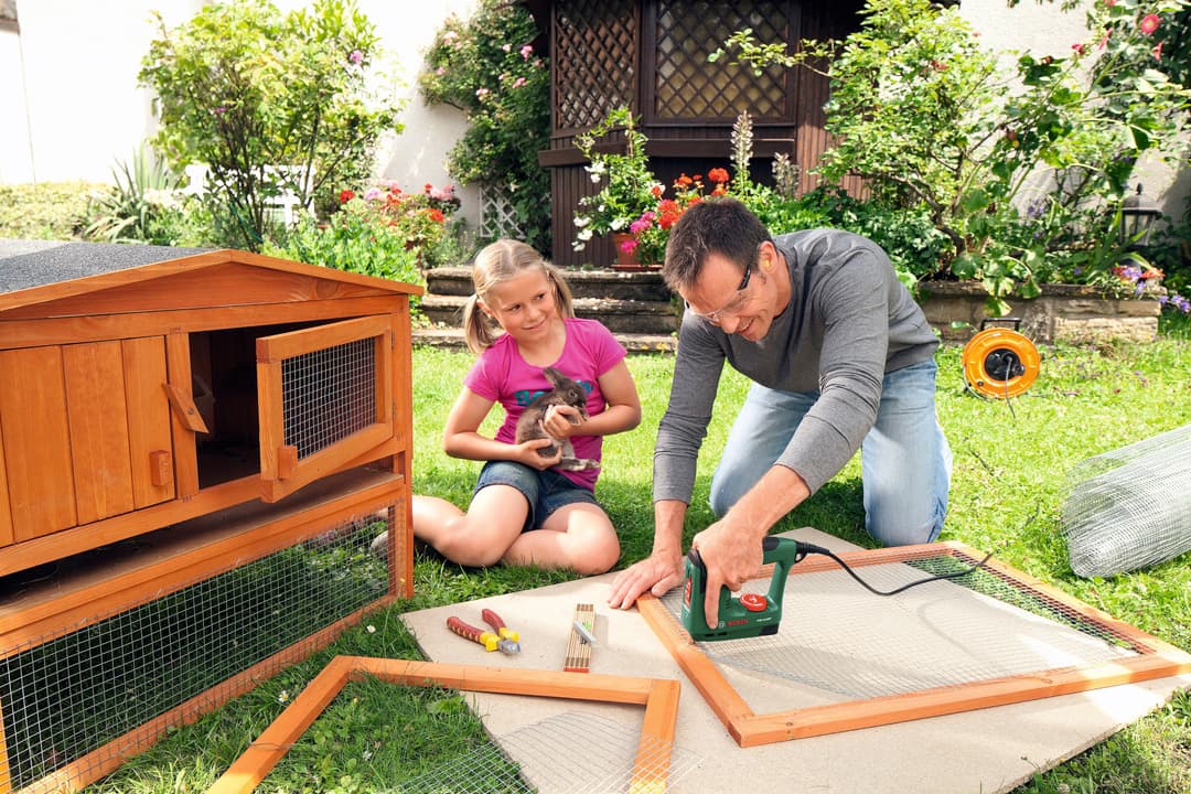 Bosch Home & Garden Elektro-Tacker PTK 14 EDT | Grün