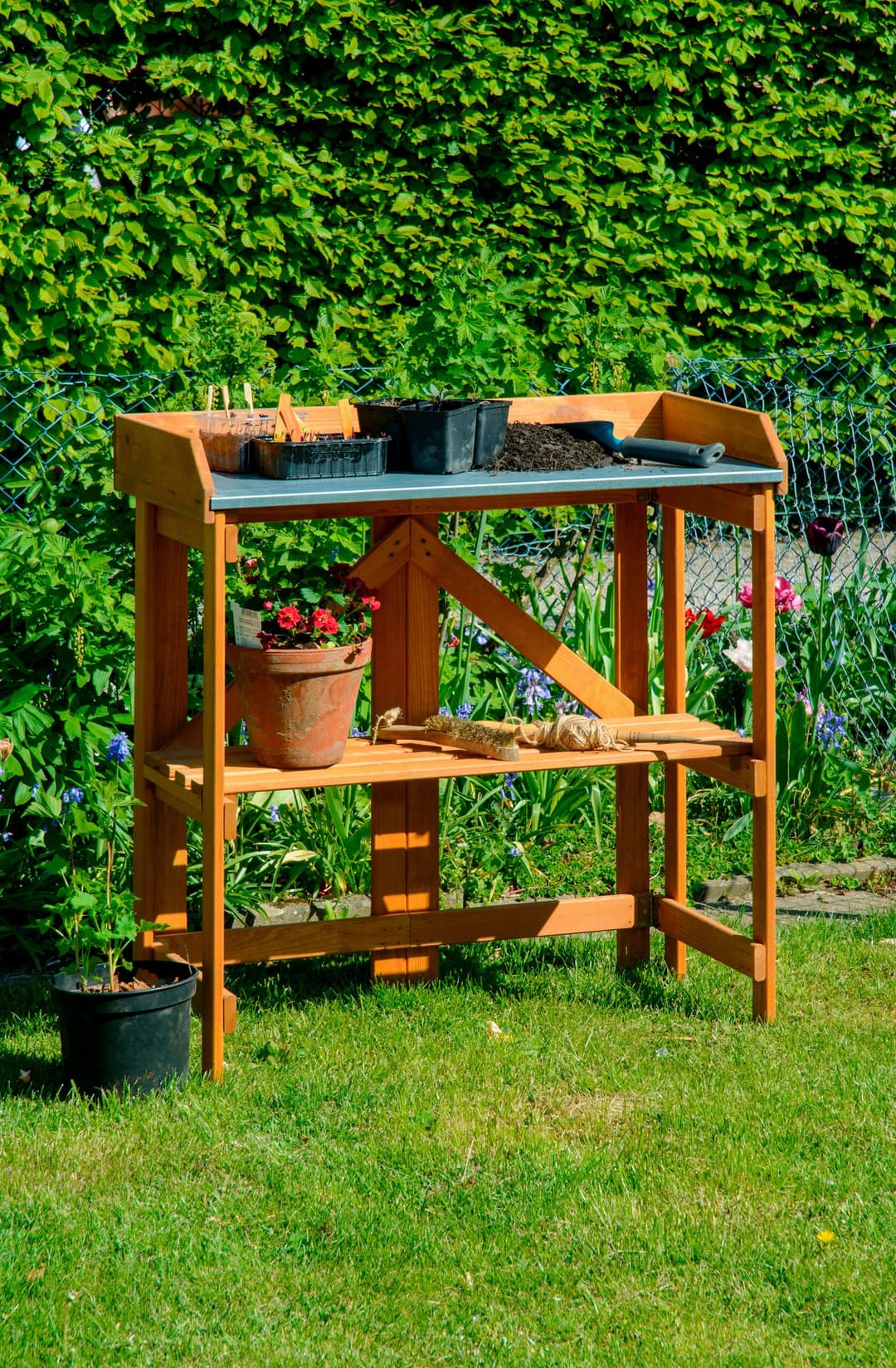 Dobar Pflanztisch | Holztöne