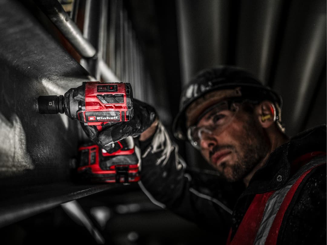 Einhell Akku-Schlagschrauber TP-CW 18/350-C + CE-CC 18 Kit | Rot