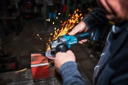 Makita Akku-Winkelschleifer »GA008GZ« | Türkis