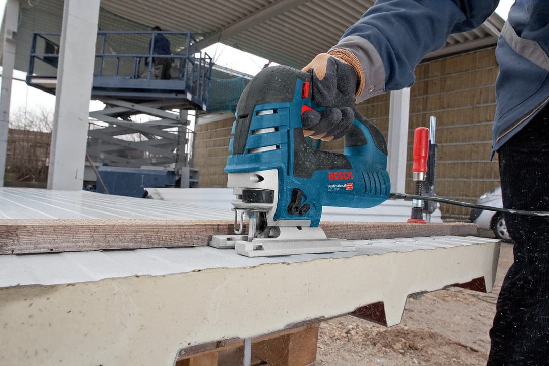 Bosch Professional Stichsäge GST 150 CE | Blau