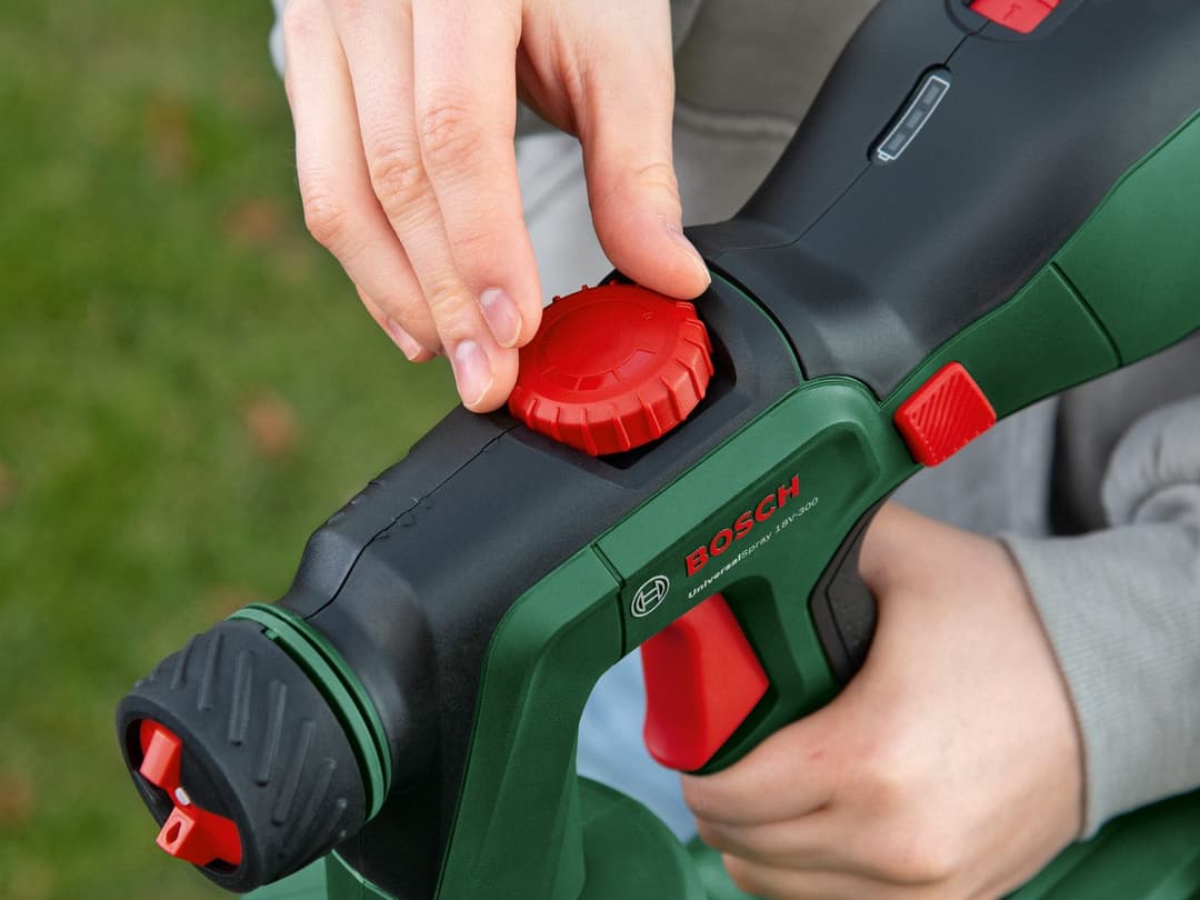 Bosch Home & Garden UniversalSpray 18V-300 | Grün