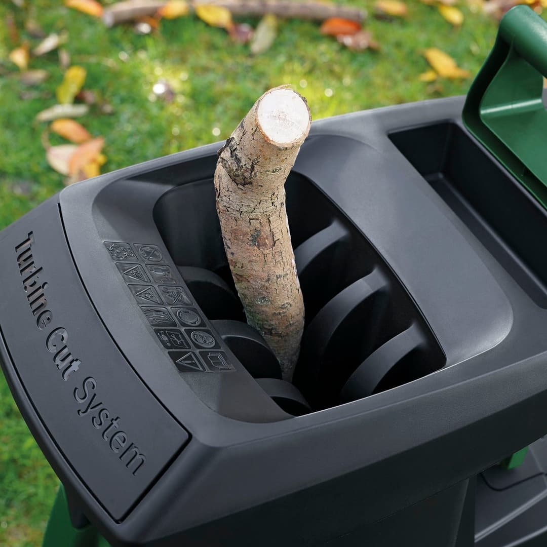 Bosch Home & Garden AXT 25 TC Leisehäcksler | Grün