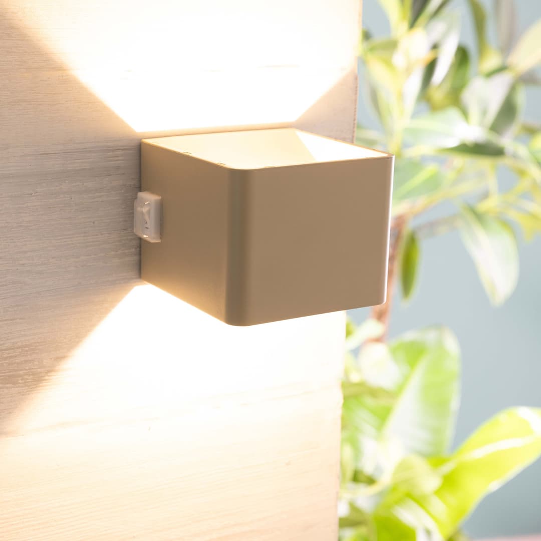 Brilliant Außen-Wandleuchte Iseo | Beige