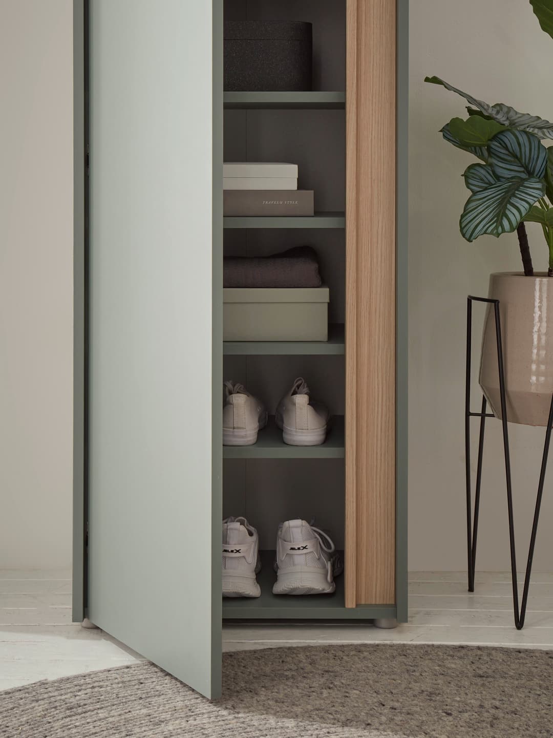 Home affaire Garderobenschrank GiRON/CiTY | Grün
