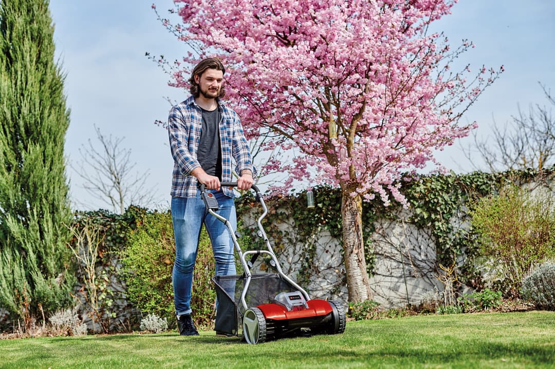 Einhell Akku-Rasenmäher Spindelmäher GE-HM 18/38 Li-Solo | Rot