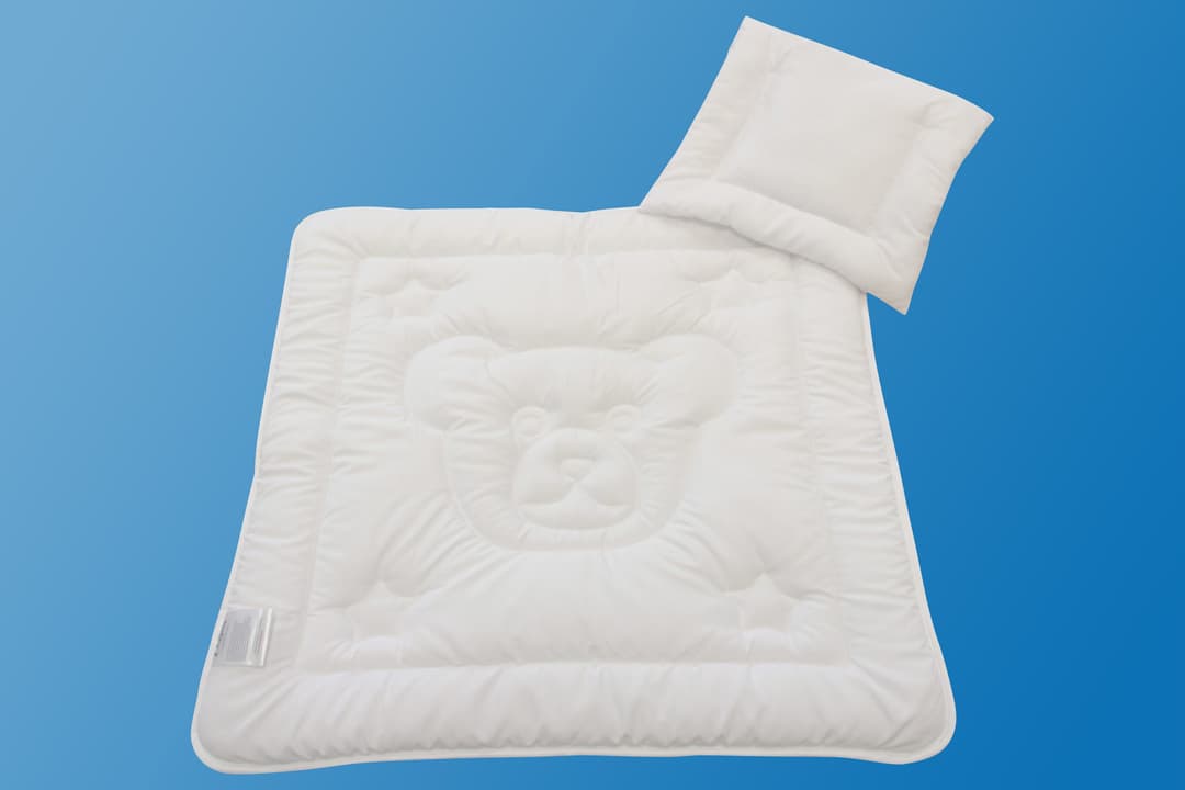 Dreams Steppbett + Kopfkissen Teddybär | Weiß
