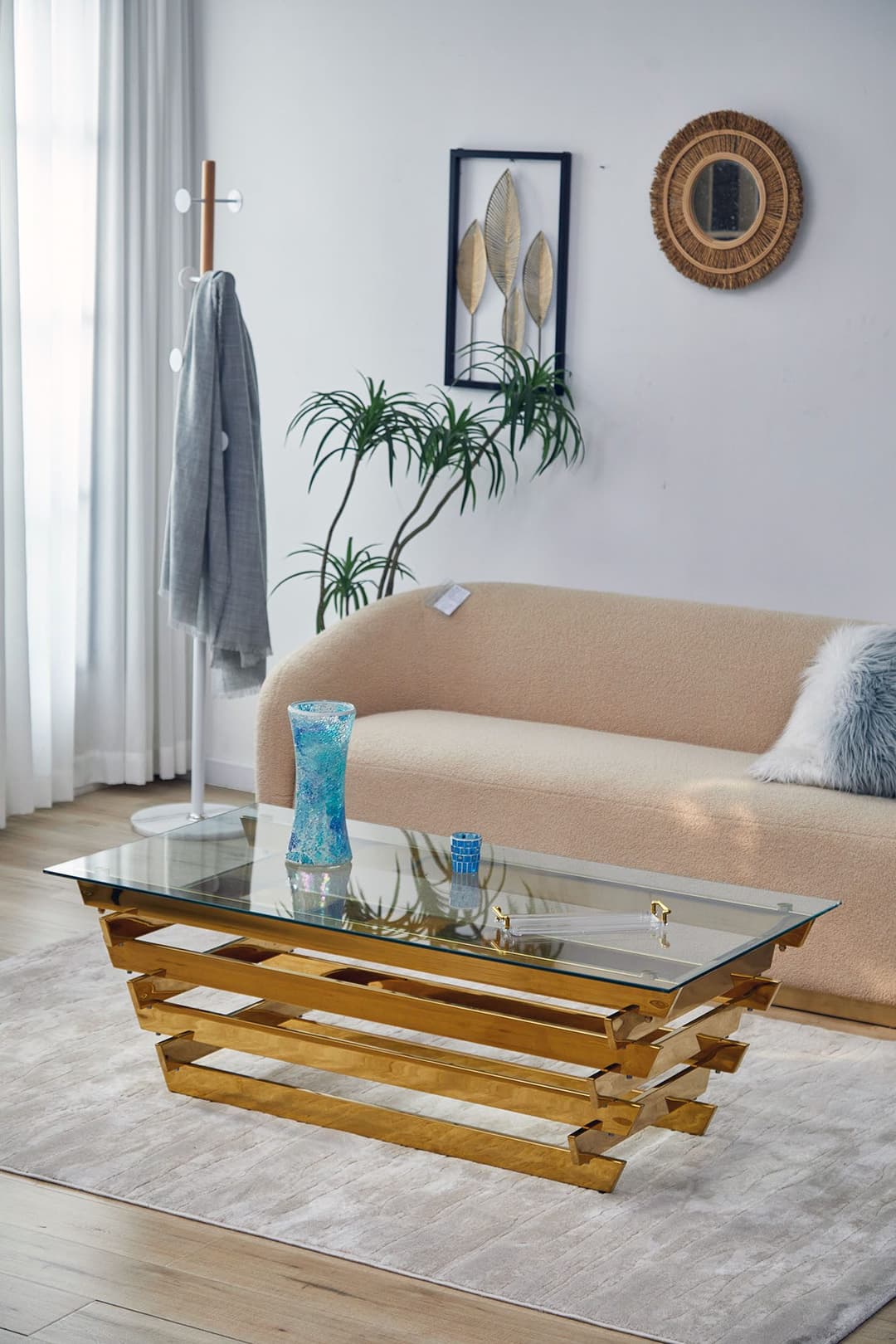 SalesFever Eleganter Tisch für Wohnzimmer | Gold