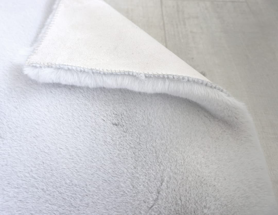 SCHÖNER WOHNEN-Kollektion Fellteppich Tender | Silber