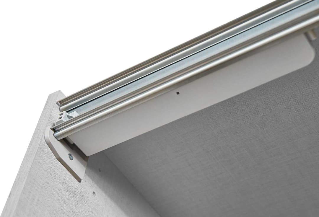 rauch Schwebetürselbsteinzug Soft-Close Zubehör Kleiderschrank | Grau