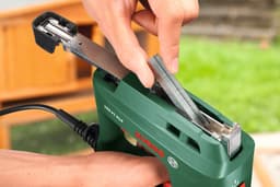 Bosch Home & Garden Elektro-Tacker PTK 14 EDT | Grün