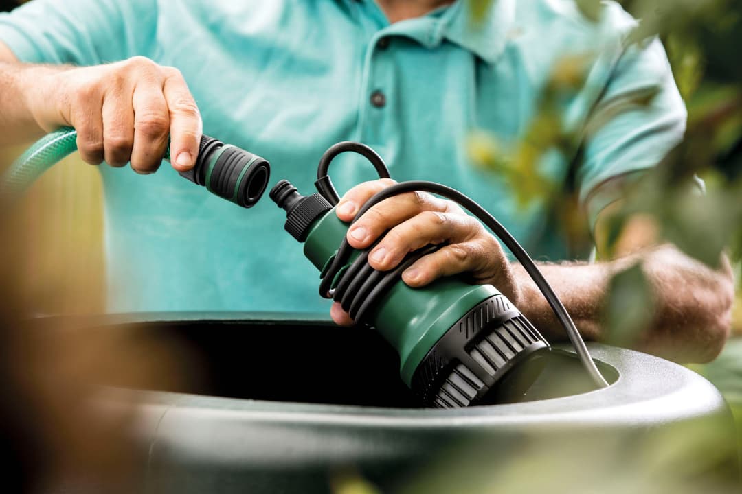 Bosch Home & Garden GardenPump 18V-2000 | Grün