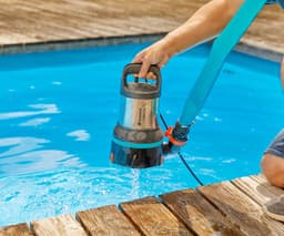 GARDENA Klarwasserpumpe Tauchpumpe 11000 Aquasensor | Grau