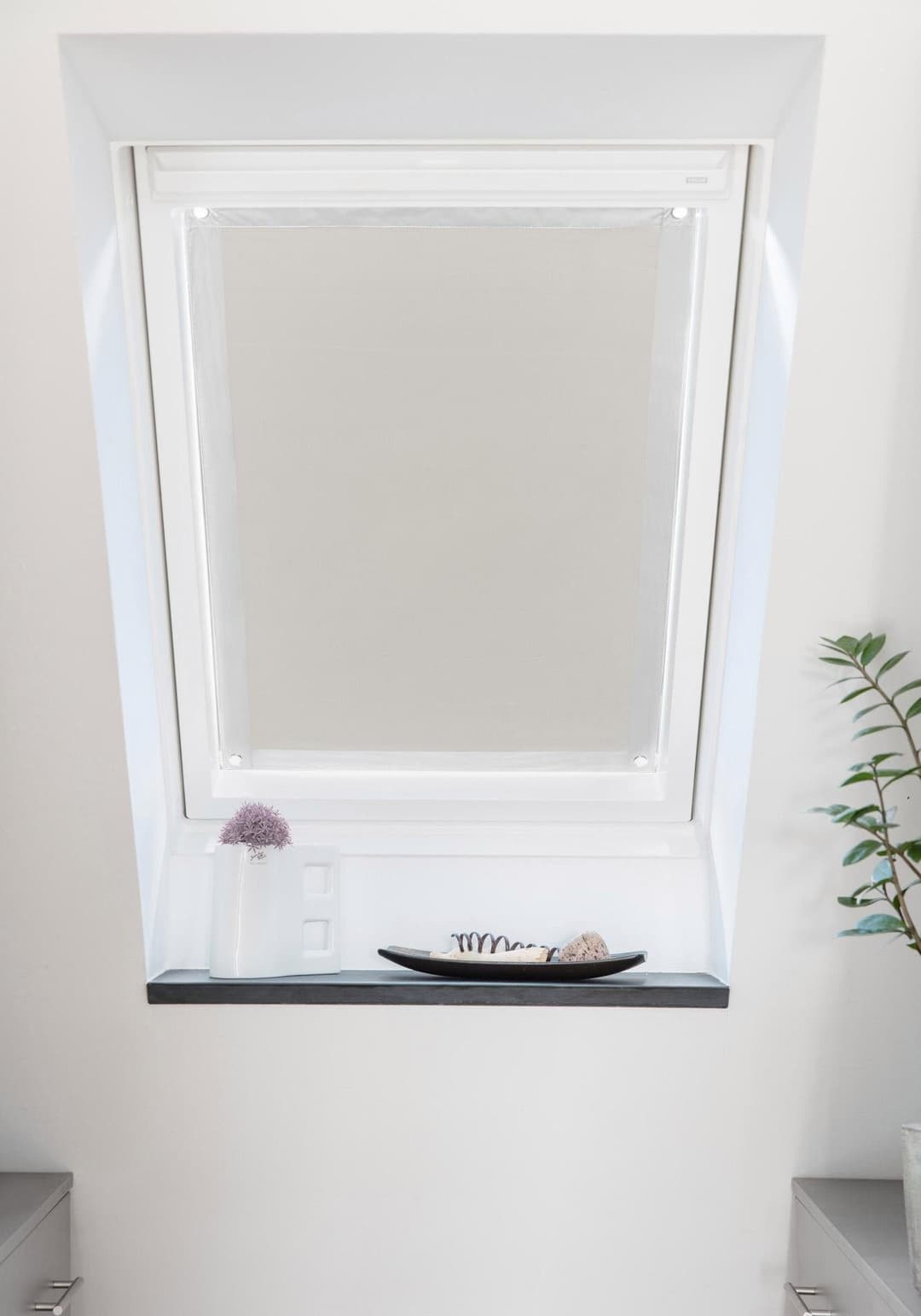 Dachfensterrollo Haftfix Hitzeschutz | Beige