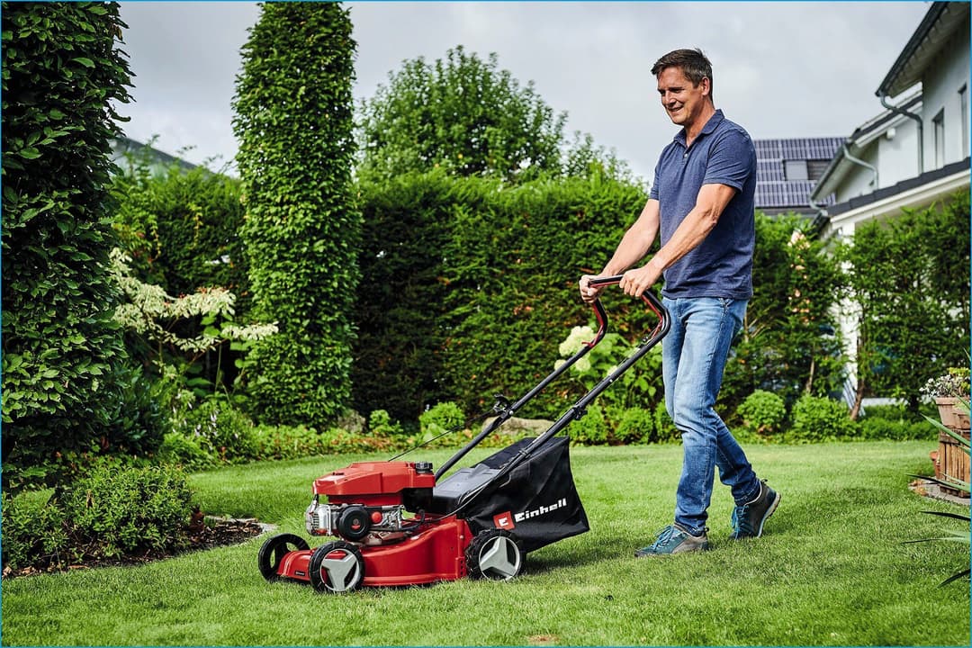 Einhell Benzinrasenmäher GC-PM 40/2 | Rot