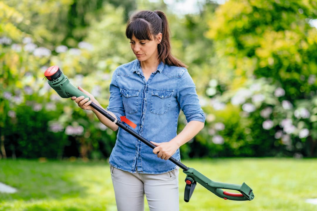 Bosch Home & Garden Elektro-Rasentrimmer EasyGrassCut 23 | Grün
