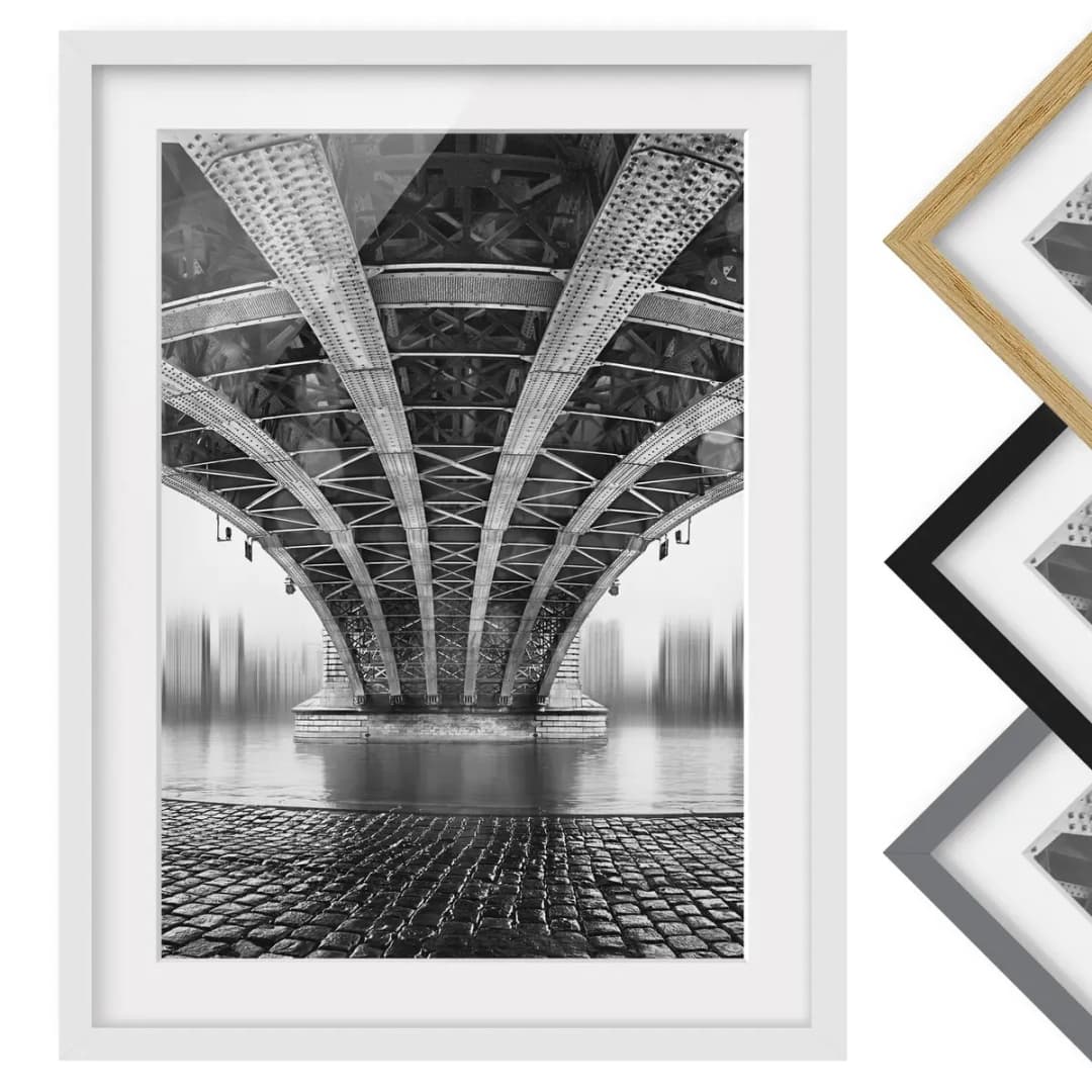 Bild Under The Iron Bridge II | Schwarz