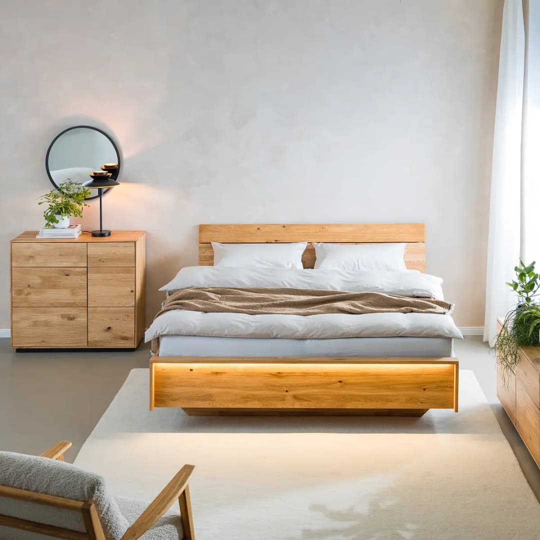 Beleuchtetes Massivholzbett VEGA 200 x 200cm | Braun