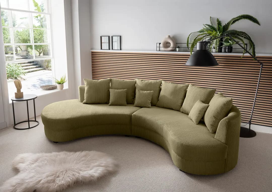 Fredriks Duana Sofa mit Ottomane | Grün