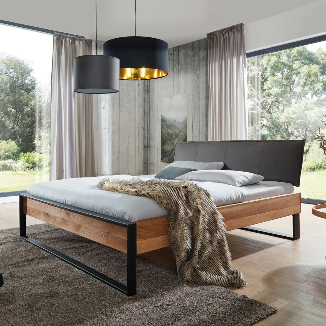Red Living Massivholzbett Tipes | Holztöne