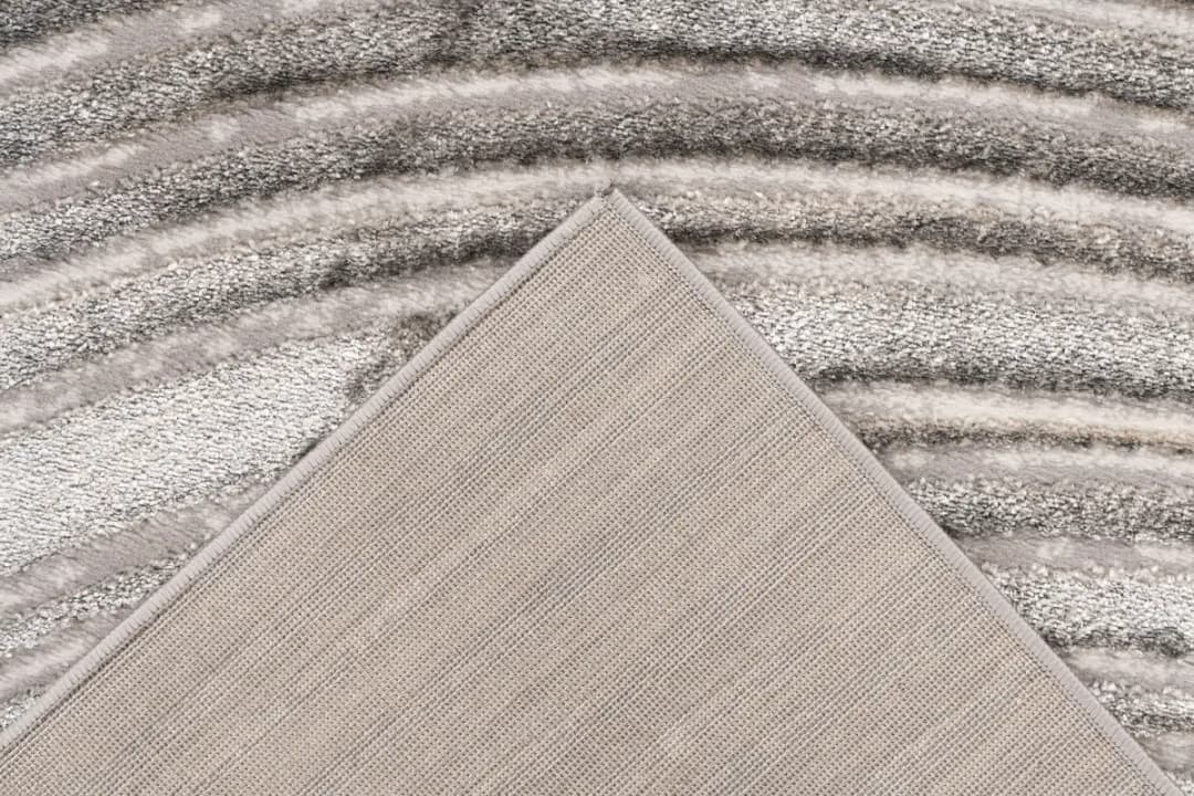 Kayoom Kurzflorteppich Chalk 425 Silber 120 x 170cm Polyester | Silber