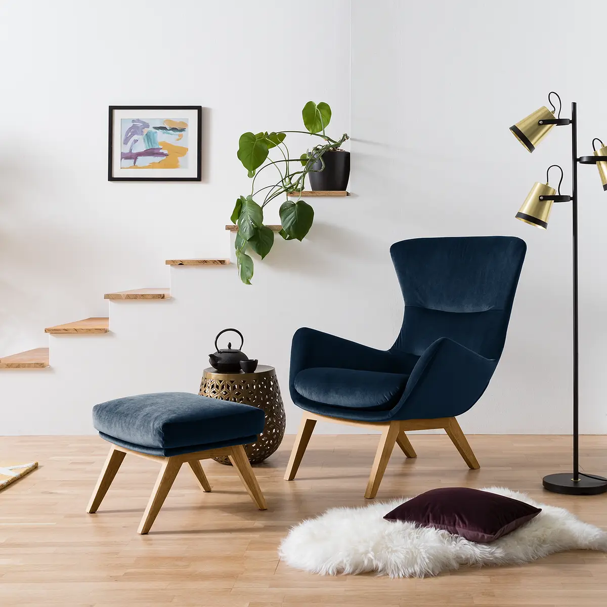 Hocker mit Holzfüßen | Blau