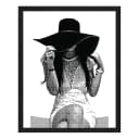 Bild Young Women Wearing Sun Hat | Mehrfarbig