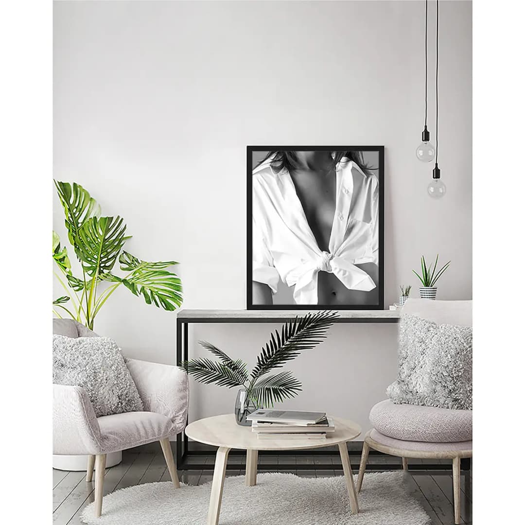 Bild White shirt Rahmen | Schwarz