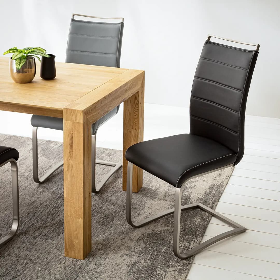 Freischwinger Lezuza Stuhl | Schwarz