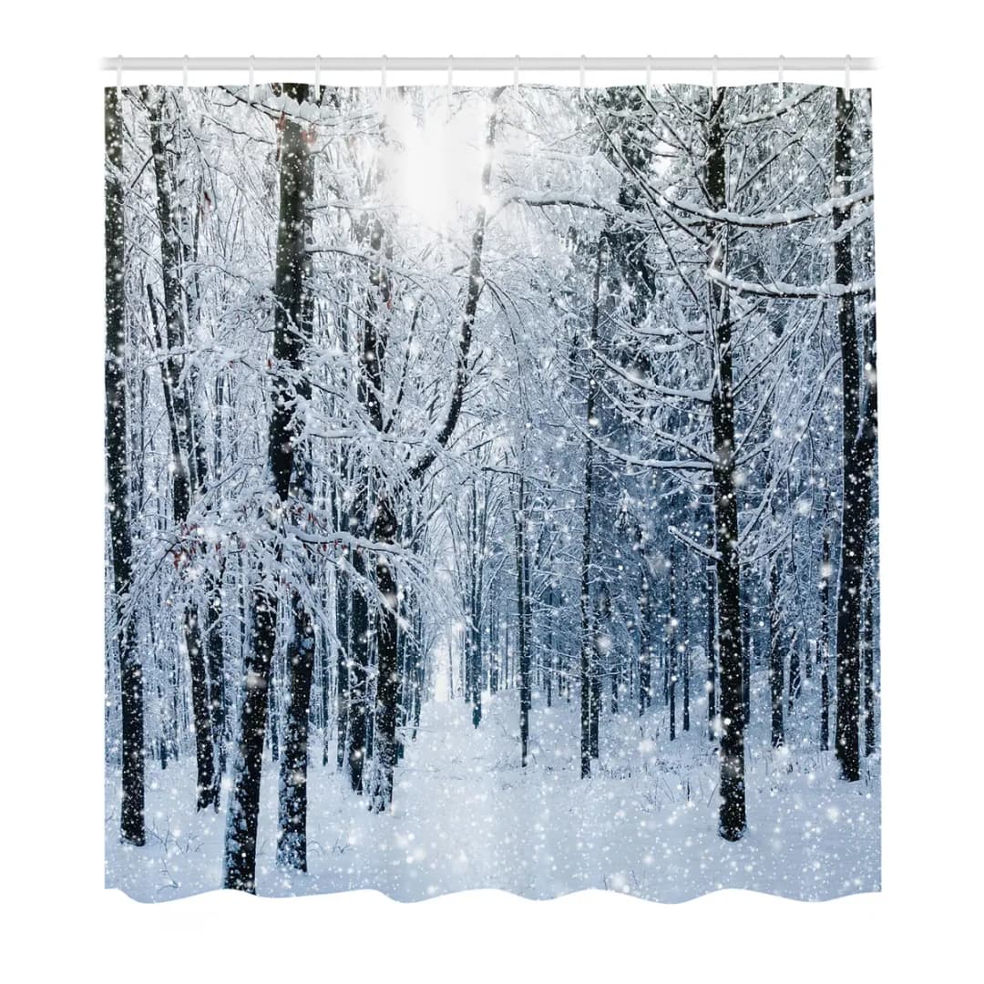 Duschvorhang Schnee bedeckter Wald | Blau