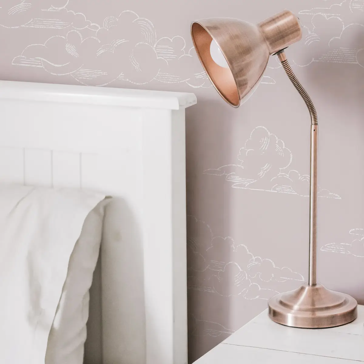 Vliestapete Vintage Clouds | Rosa